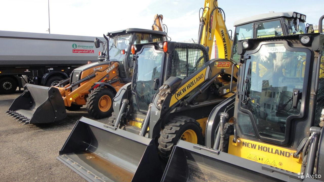 Мини-погрузчик New Holland L323