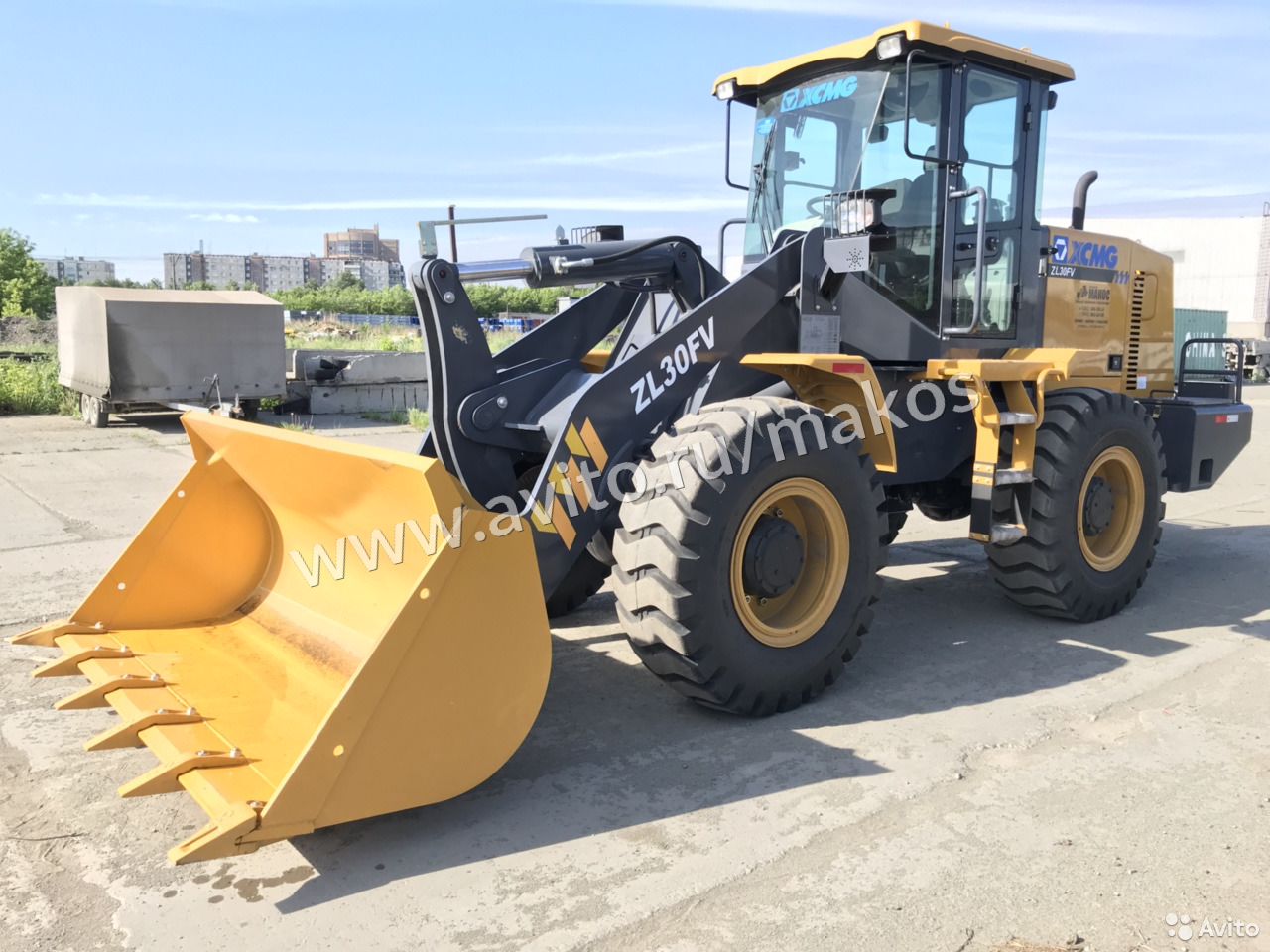 Фронтальный погрузчик XCMG ZL30FV