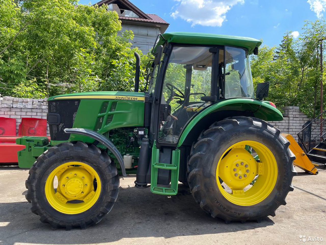 Трактор John Deere 6095