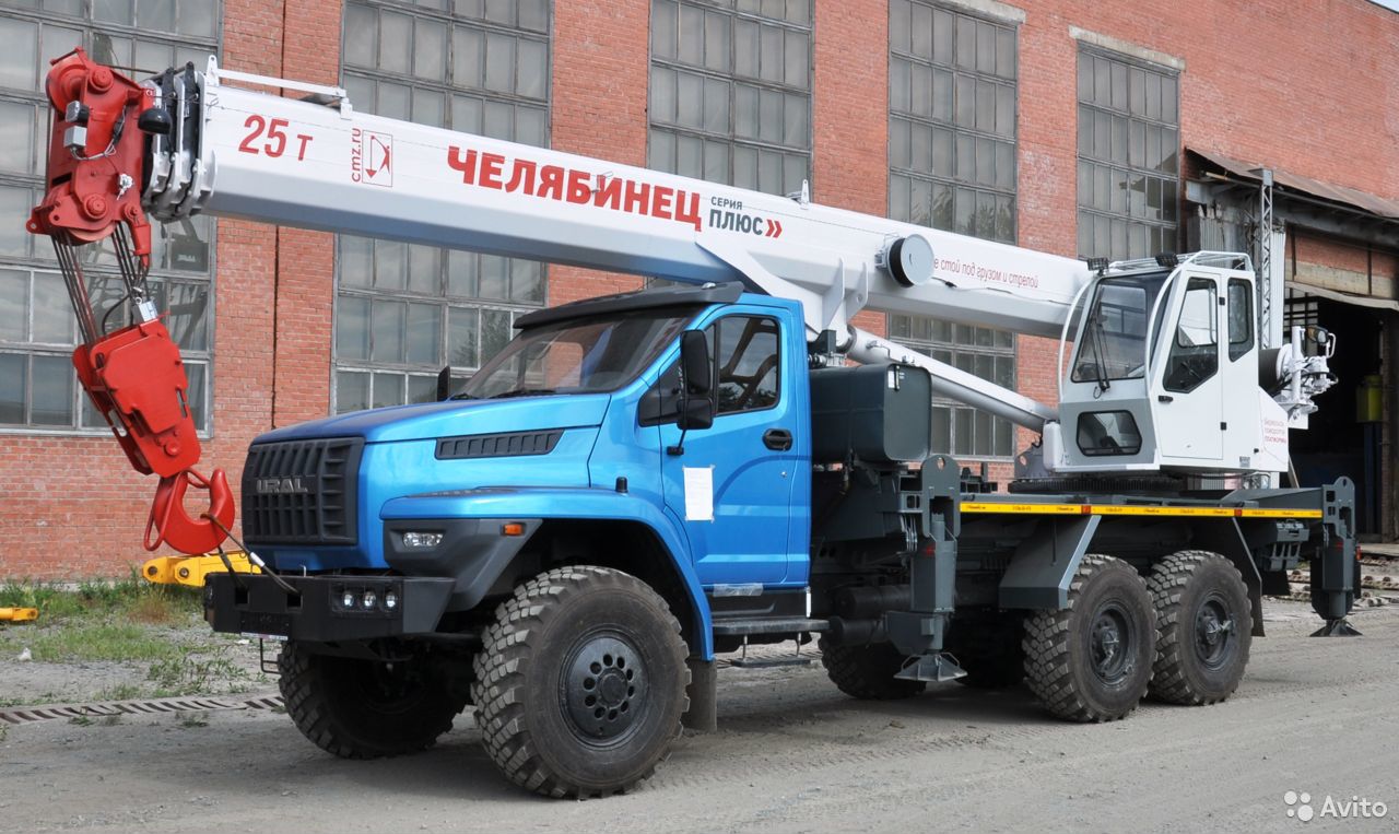 Автокран Челябинец КС-55732-31 на шасси УРАЛ Next