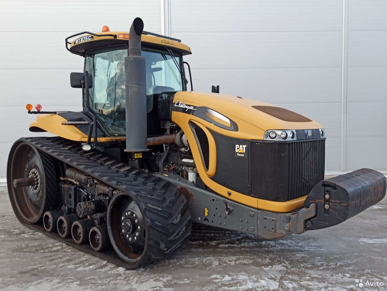 Гусеничный трактор Challenger MT 875 С