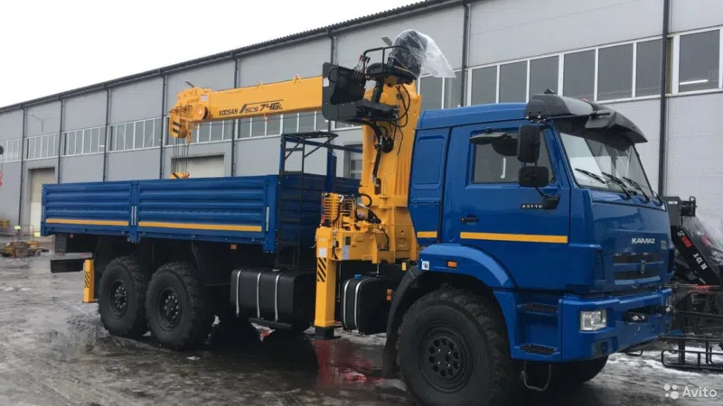 Бортовой грузовик с КМУ КамАЗ 43118-3090-50 с КМУ Soosan SCS746L