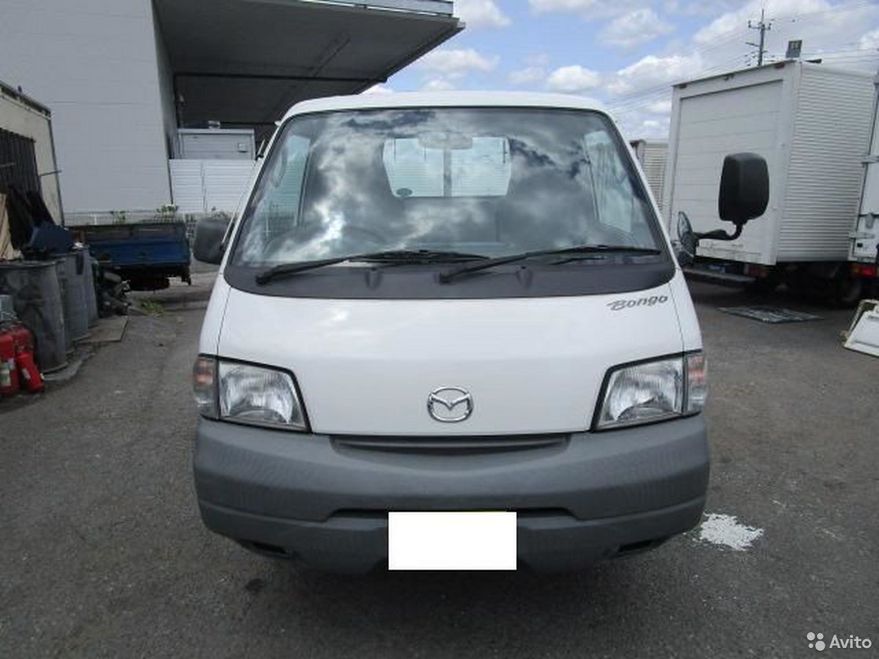 Бортовой автомобиль Mazda Bongo Truck