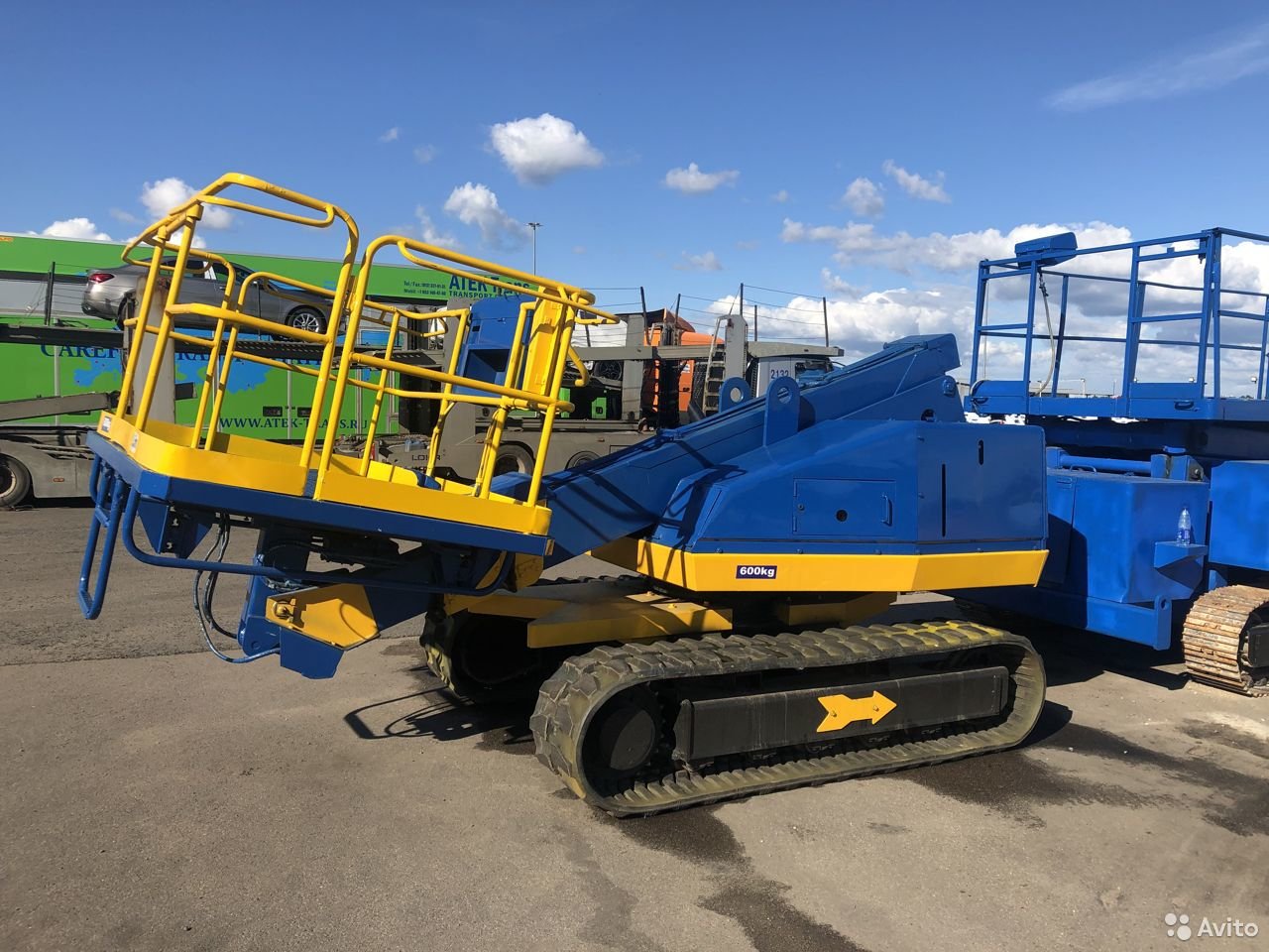 Телескопический подъемник Aichi RV093