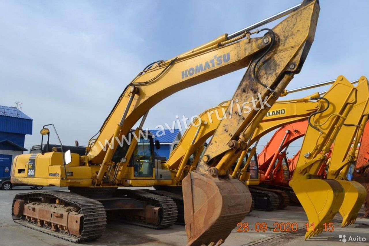 Гусеничный экскаватор Komatsu PC300-8