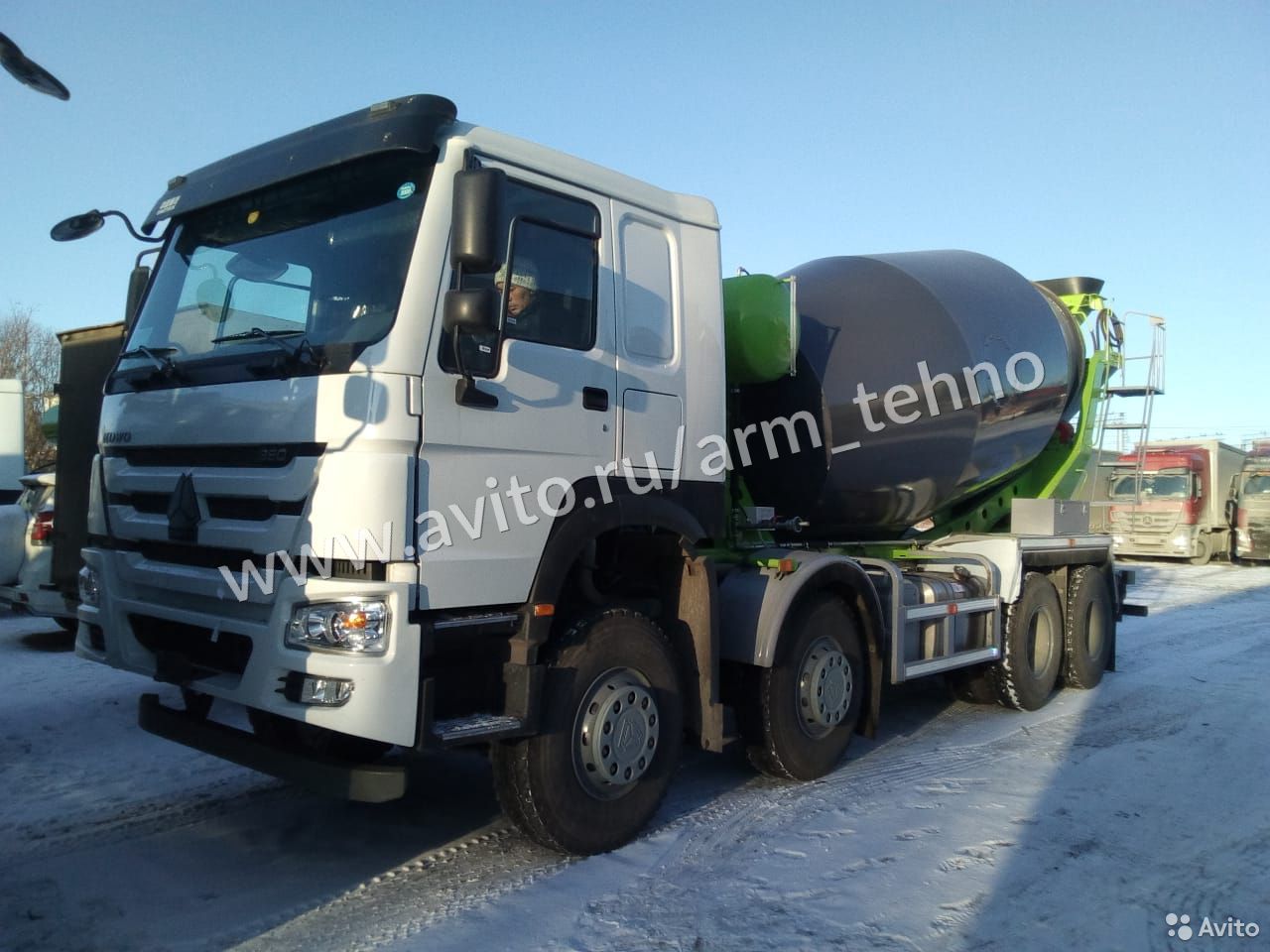 Автобетоносмеситель HOWO 12м3