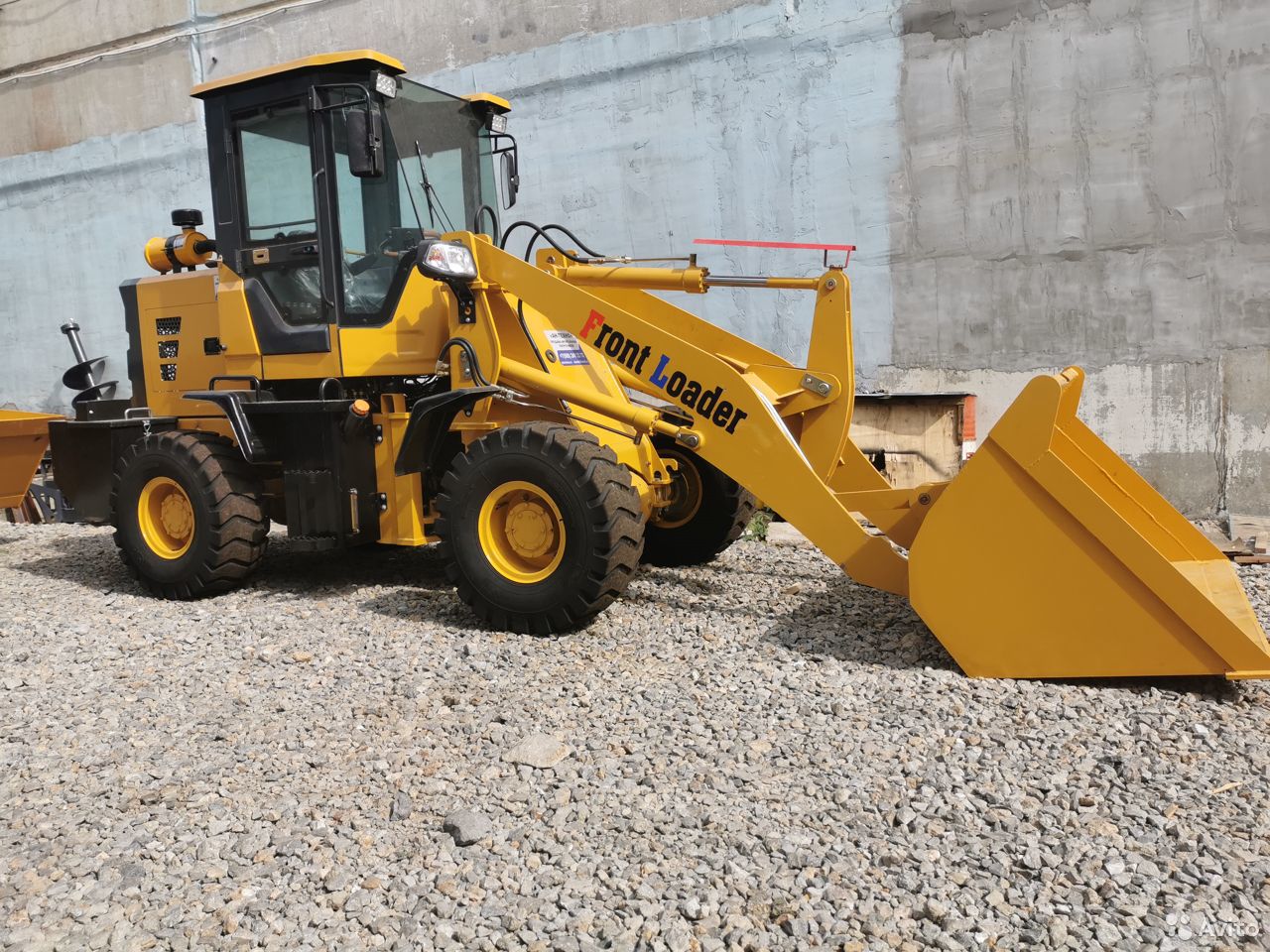 Фронтальный погрузчик Yigong ZL925 (ZL20)