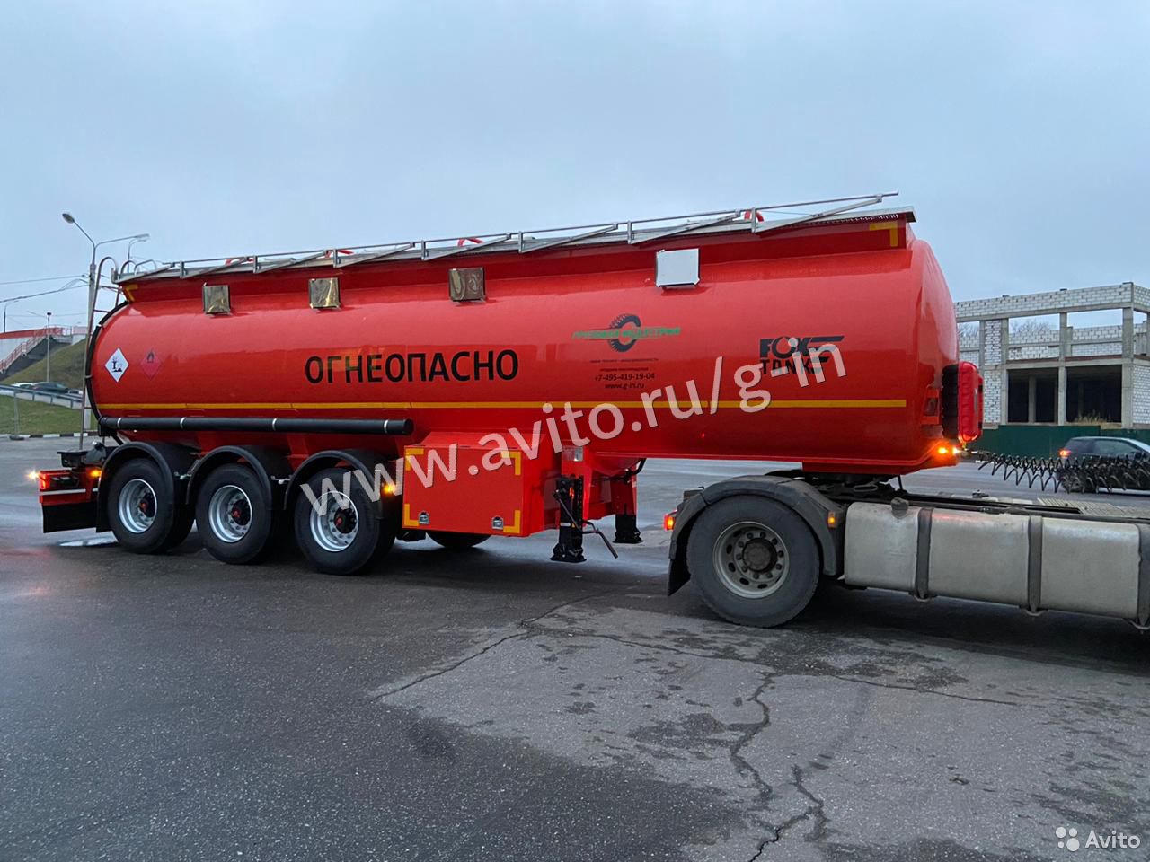 Полуприцеп бензовоз FoxTank