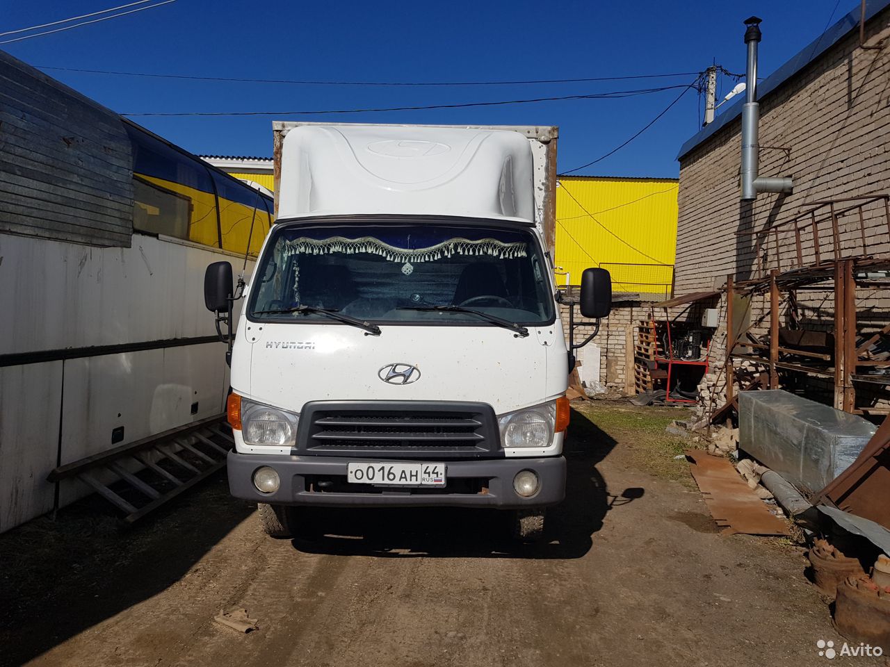 Промтоварный фургон Hyundai HD72