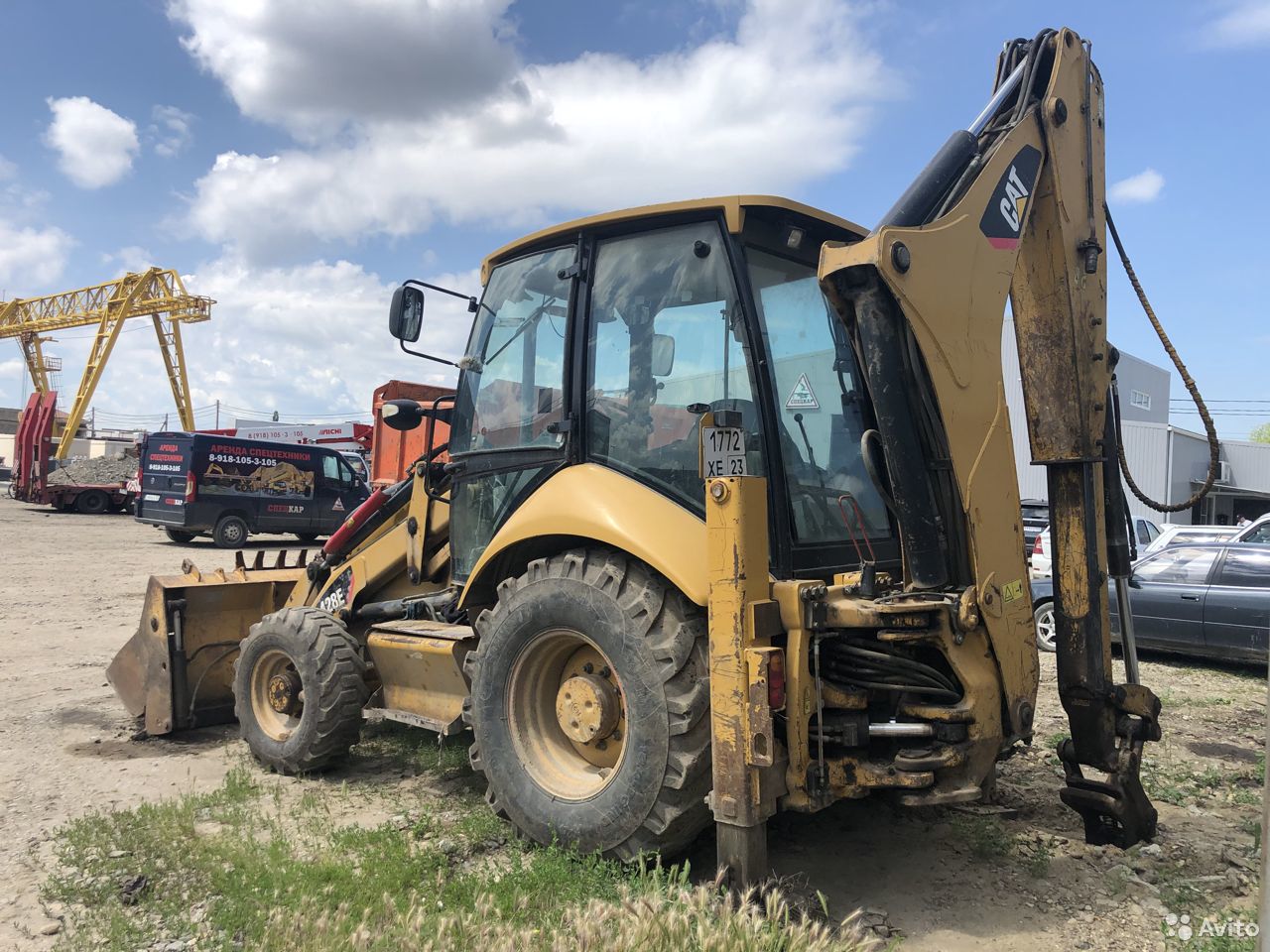 Экскаватор-погрузчик Caterpillar