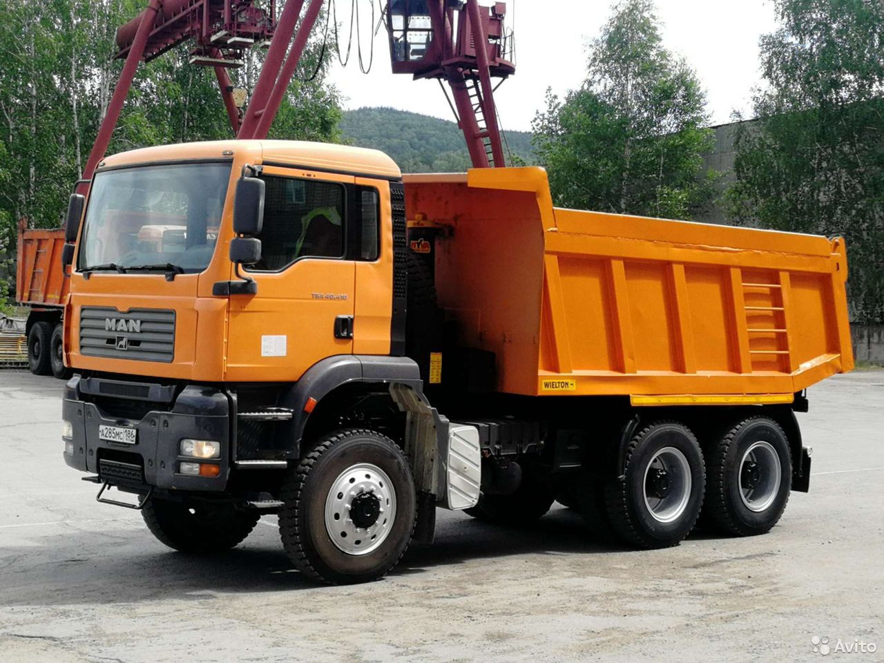Самосвал MAN TGA 40.410 BB-WW