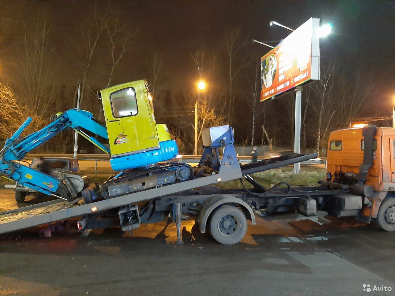 Мини-экскаватор Komatsu 38UU-3