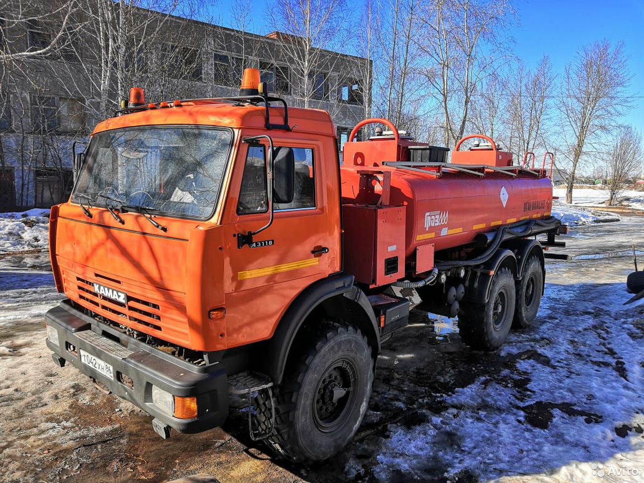 Бензовоз КамАЗ 43118 АТЗ