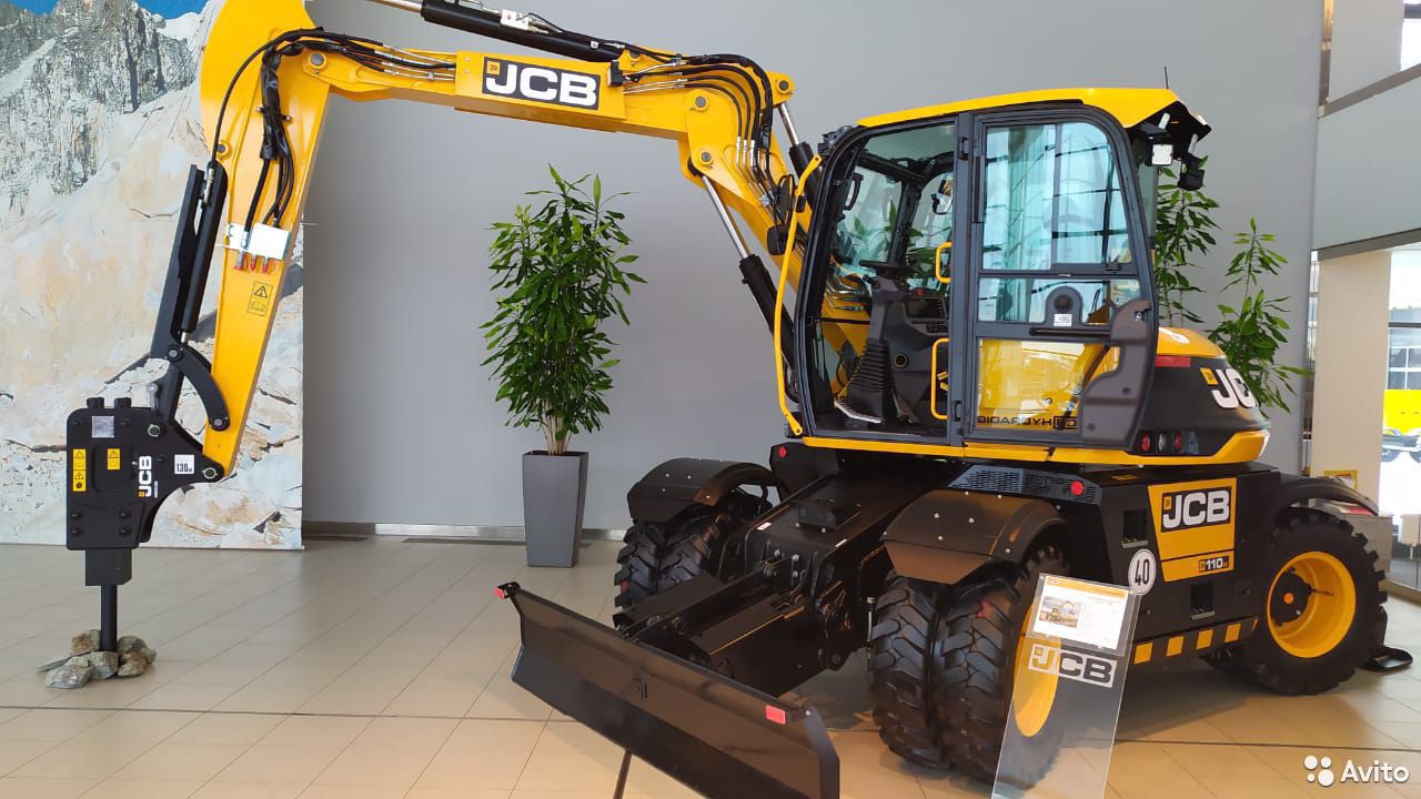 Колесный экскаватор JCB HydroDig HD110W
