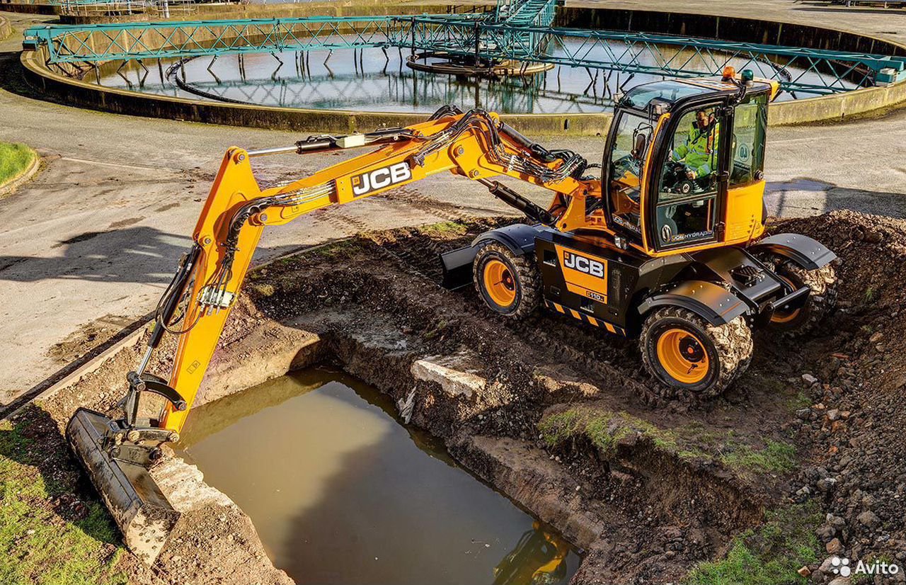 Колесный экскаватор JCB HydroDig HD110W