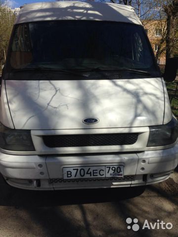 Цельнометаллический фургон Ford Transit