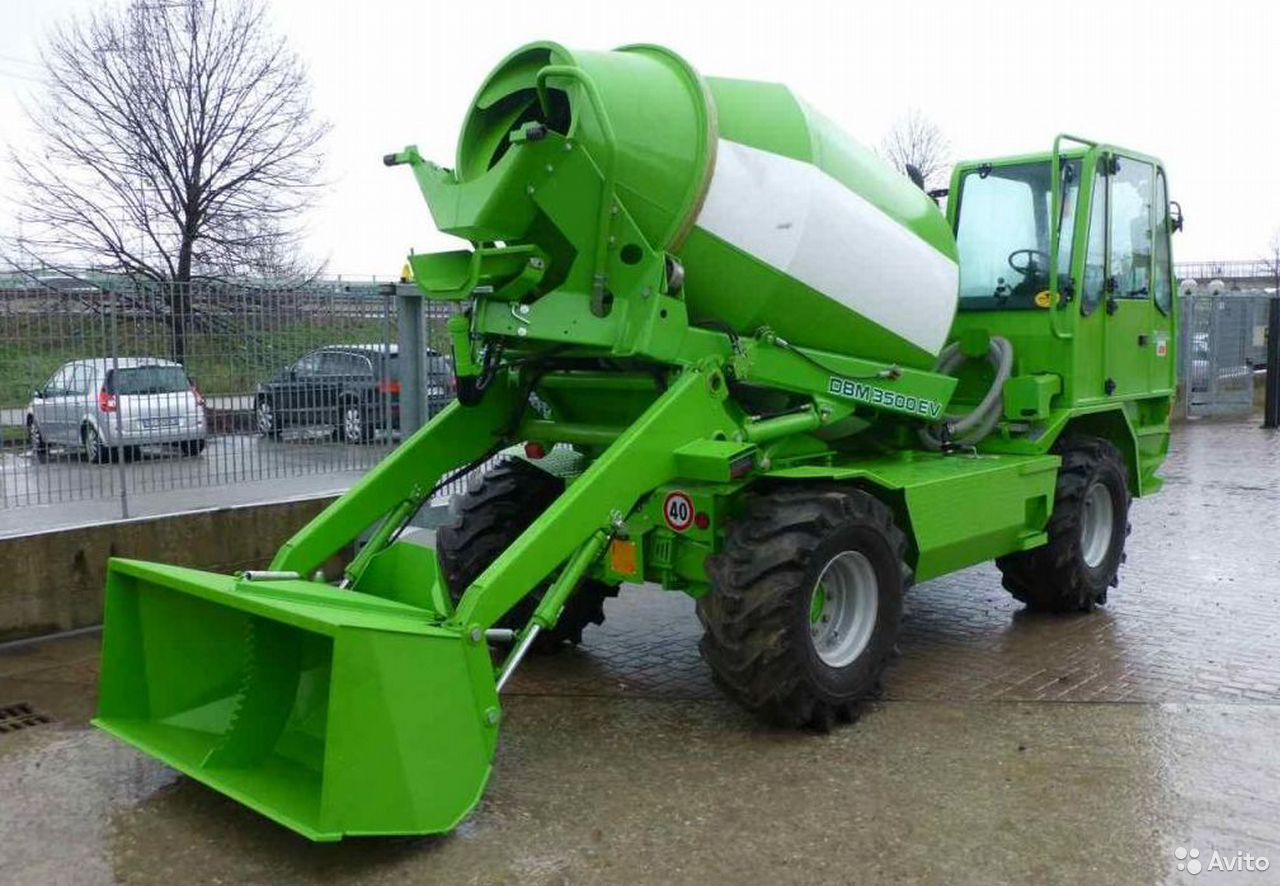 Самоходный бетоносмеситель Merlo DBM 3500EV