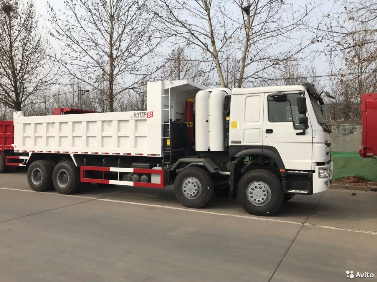 Самосвал HOWO HW76 ZZ3407S4867E1