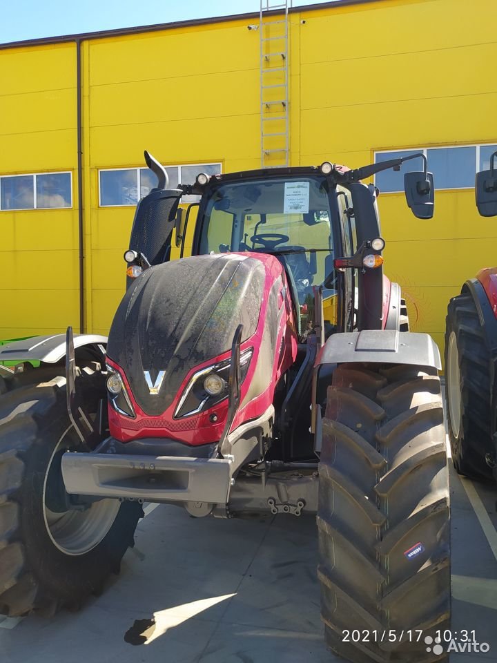 Трактор VALTRA 250 л.с