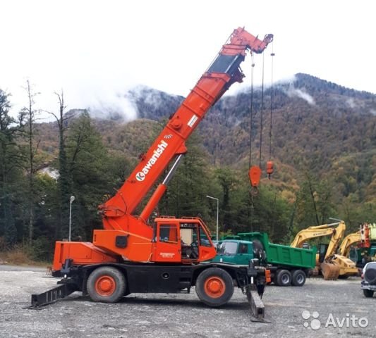 Самоходный кран Komatsu LW250-5