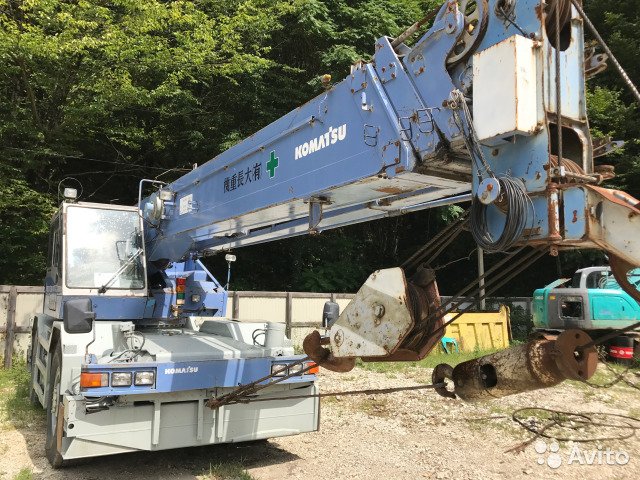 Самоходный кран Komatsu LW250-3