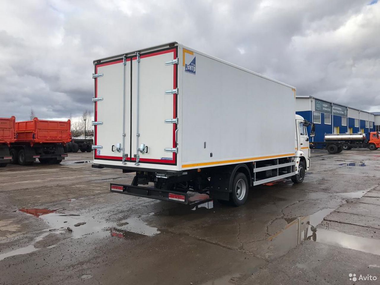 Грузовой фургон КамАЗ 4308