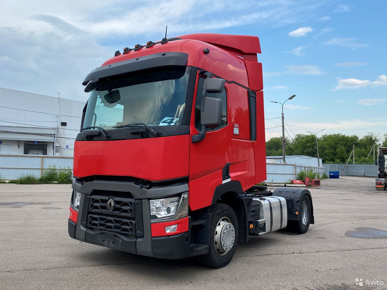 Седельный тягач Renault T-Series