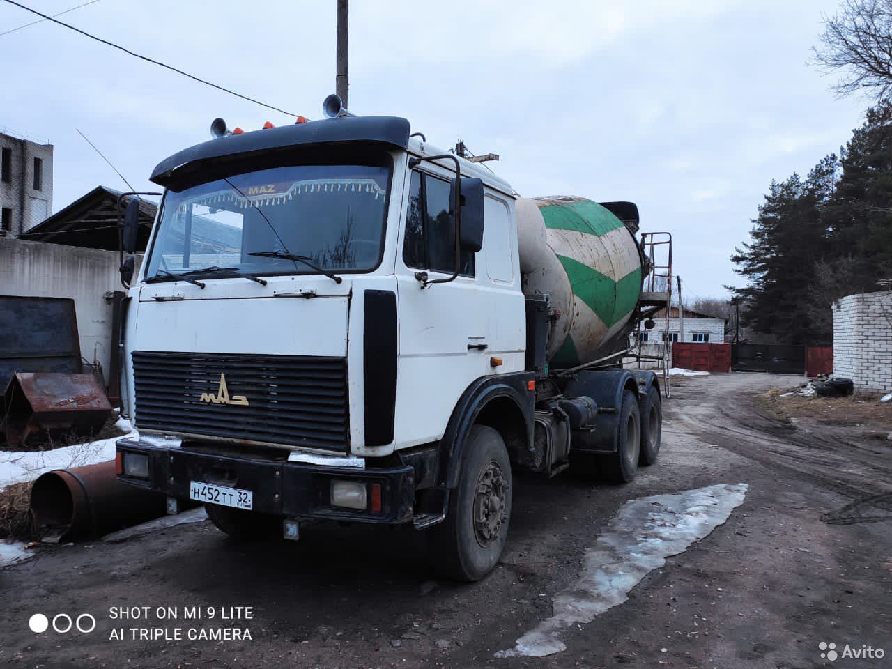 Автобетоносмеситель МАЗ