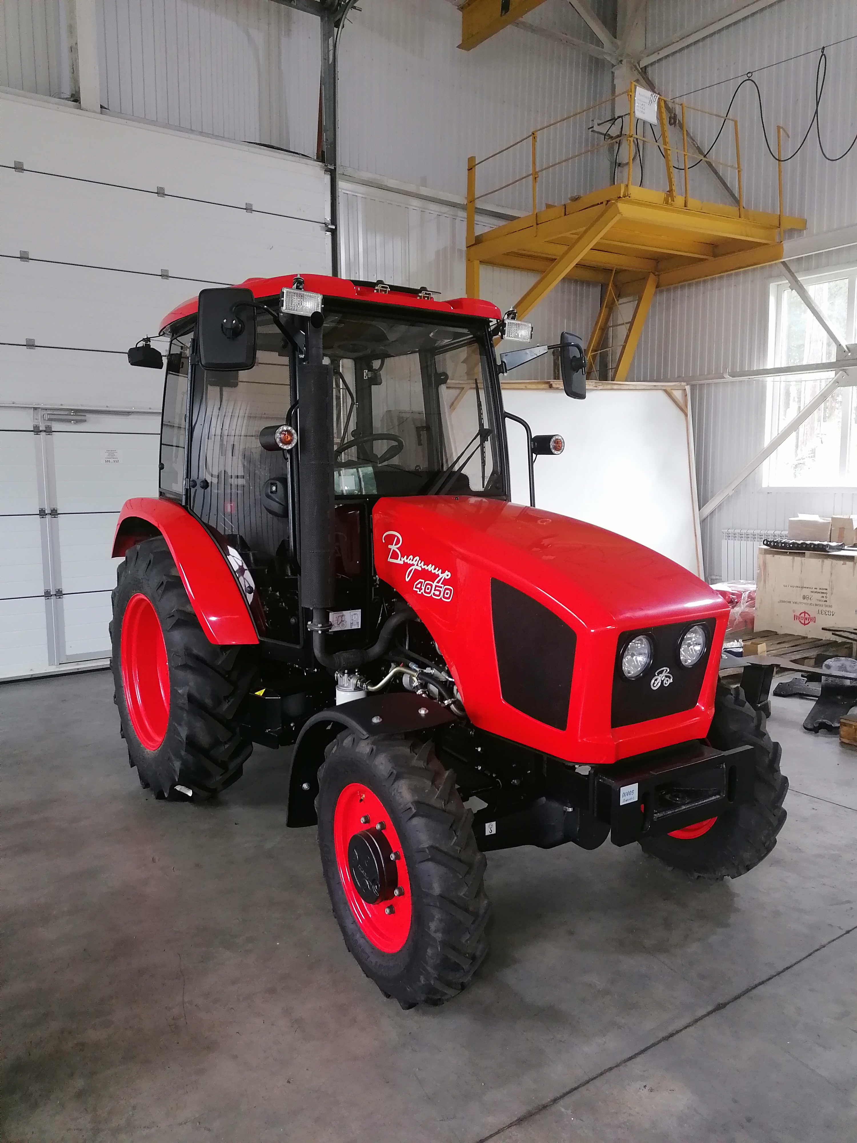 Трактор Ant 4050