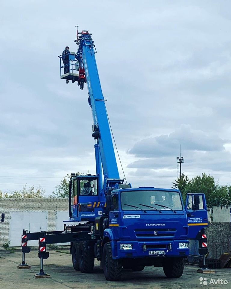 Автокран Клинцы ПКС-55713-5К-4В на шасси КамАЗ