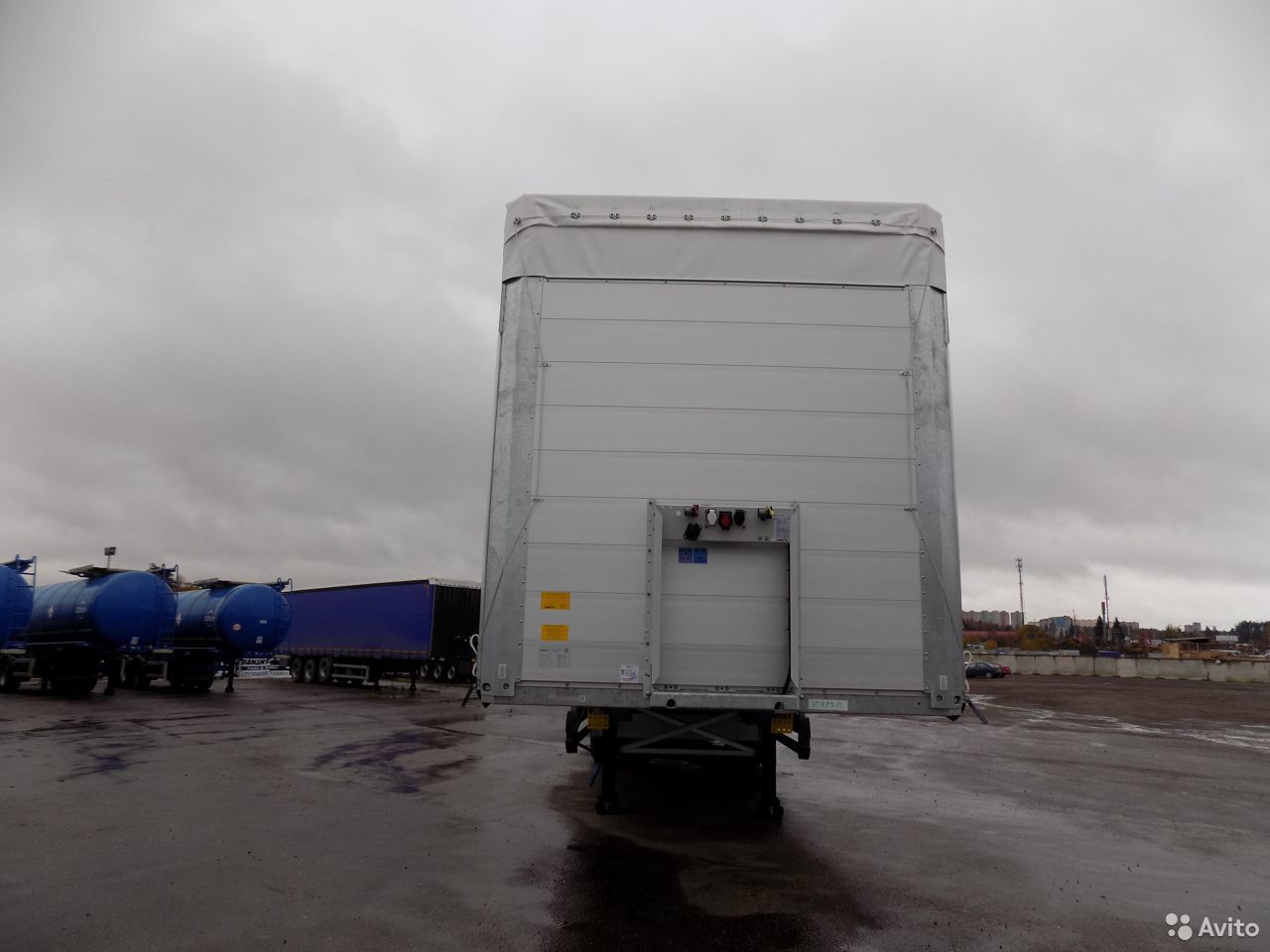 Тентованный полуприцеп Schmitz Cargobull 13,6м