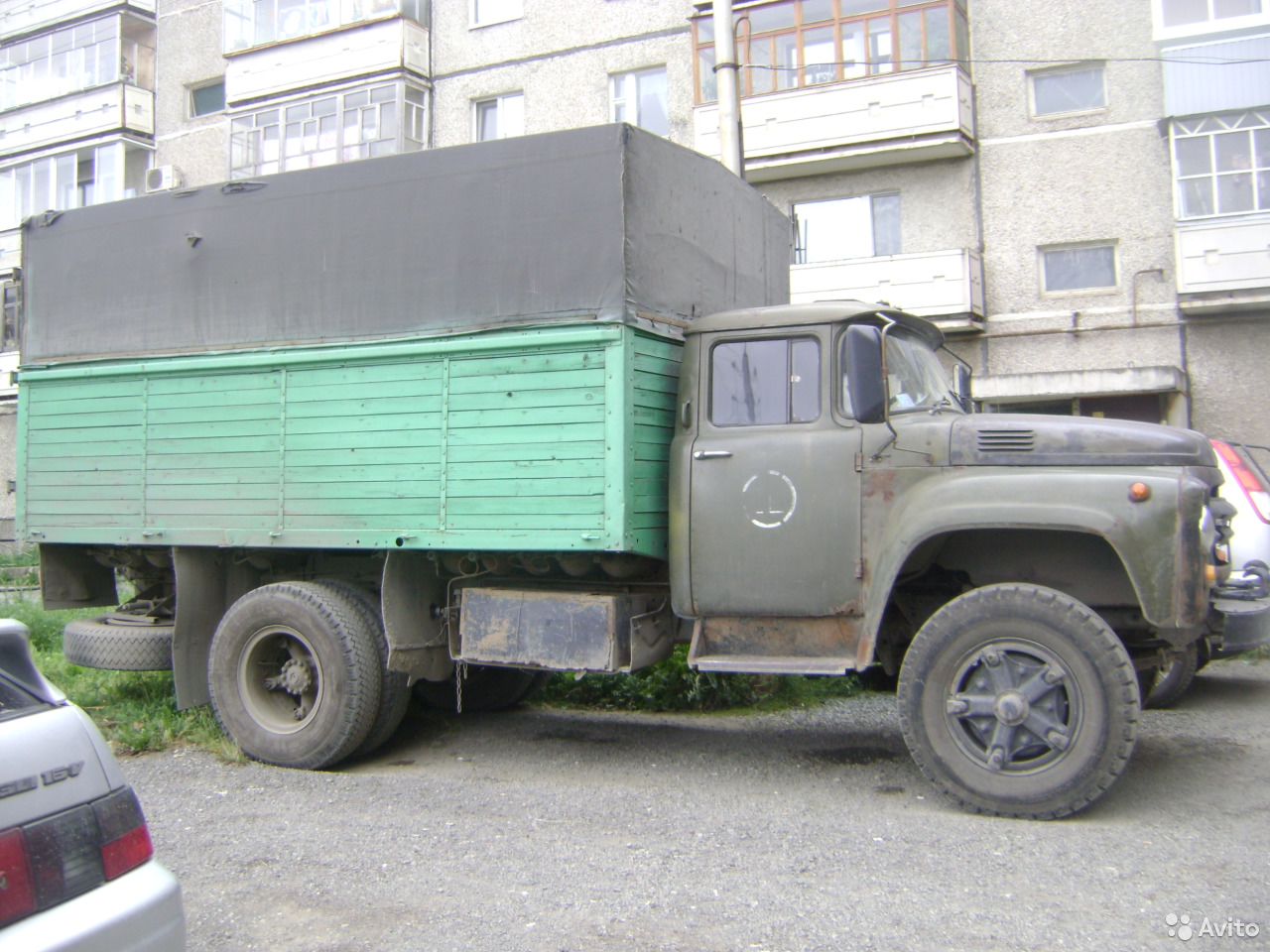 Бортовой грузовик ЗИЛ 431610