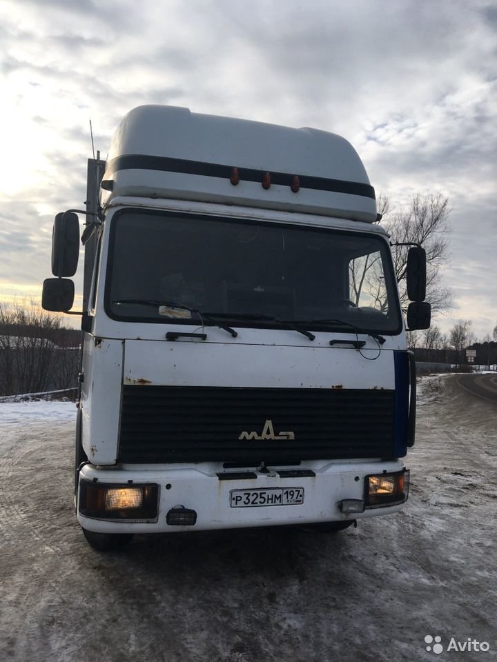 Бортовой грузовик МАЗ 437130-322 зубрёнок
