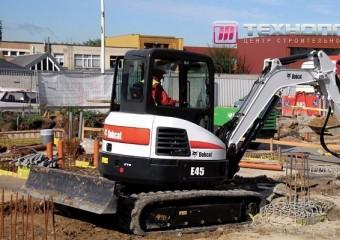 Мини-экскаватор Bobcat E45