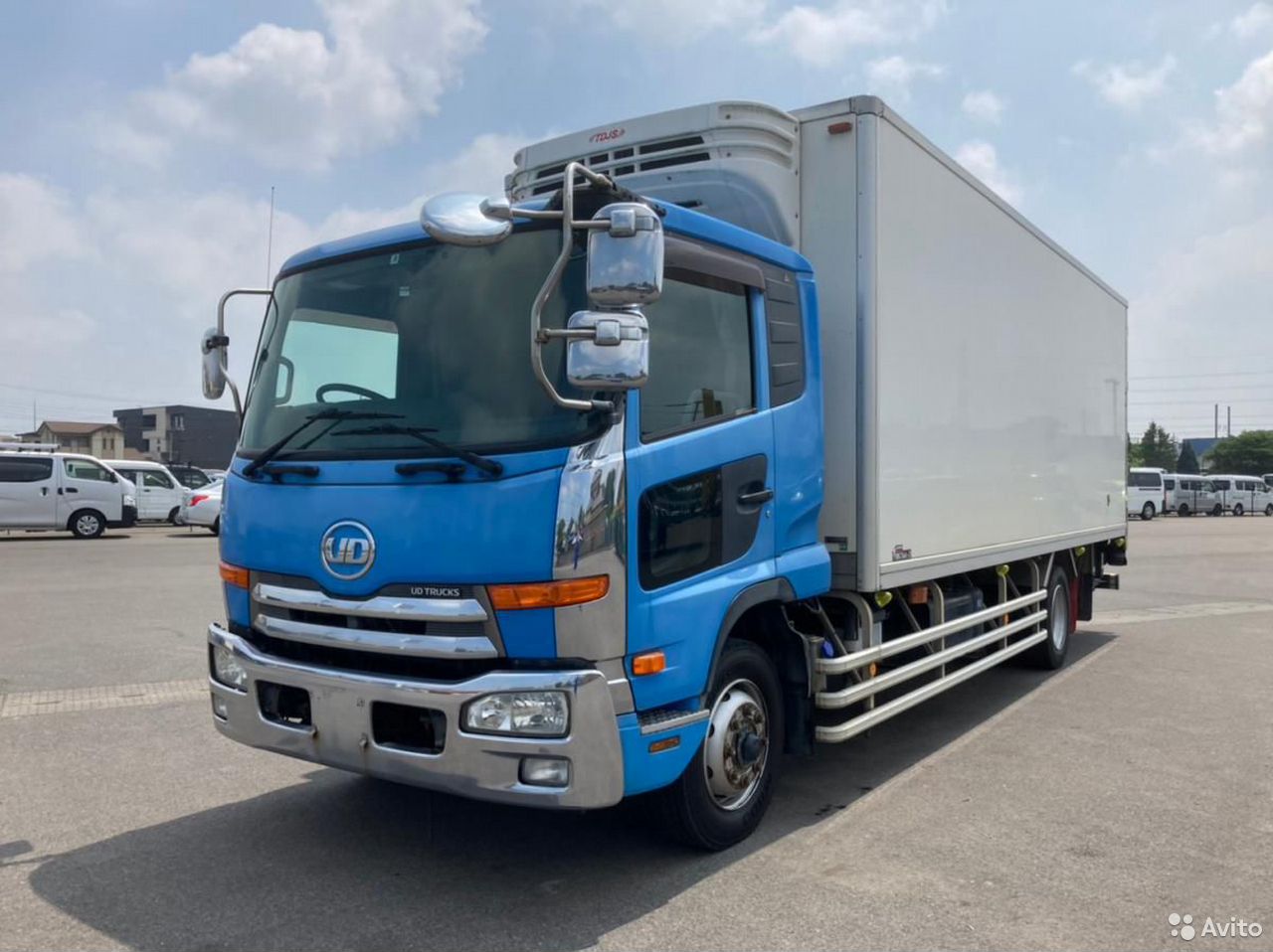 Рефрижератор Nissan Condor