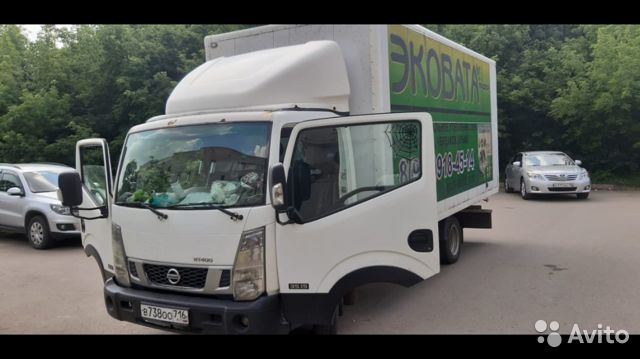 Промтоварный фургон Nissan Cabstar