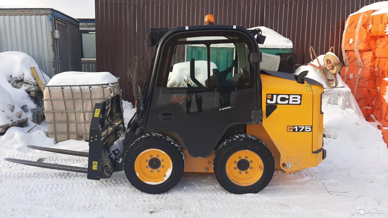 Мини-погрузчик JCB 175