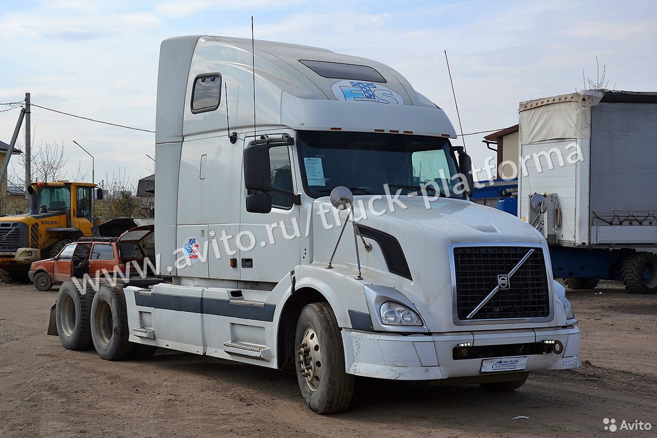 Седельный тягач Volvo VNL 64Т