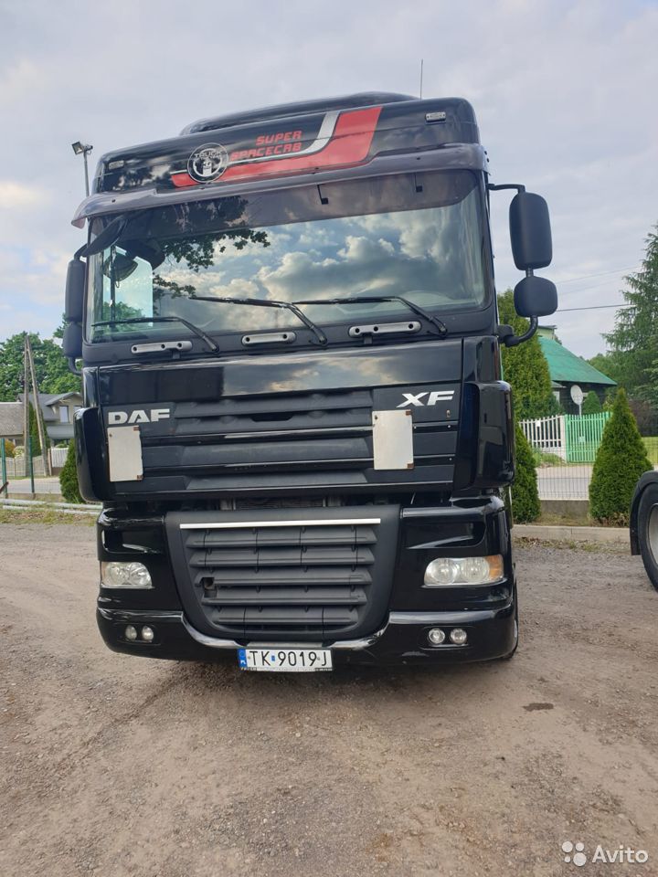 Седельный тягач DAF XF105.460