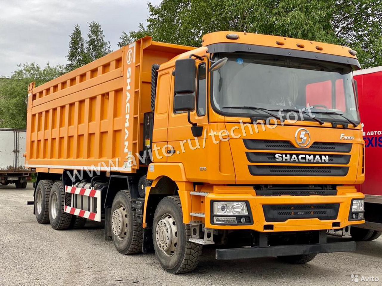 Самосвал SHACMAN (Shaanxi) F3000