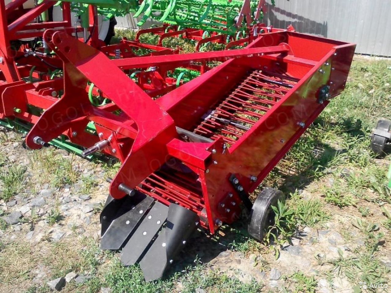 Картофелекопалка Русич 4U-1