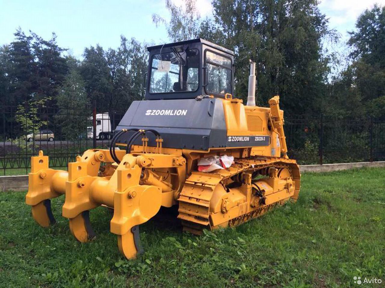 Гусеничный бульдозер Zoomlion ZD220-3