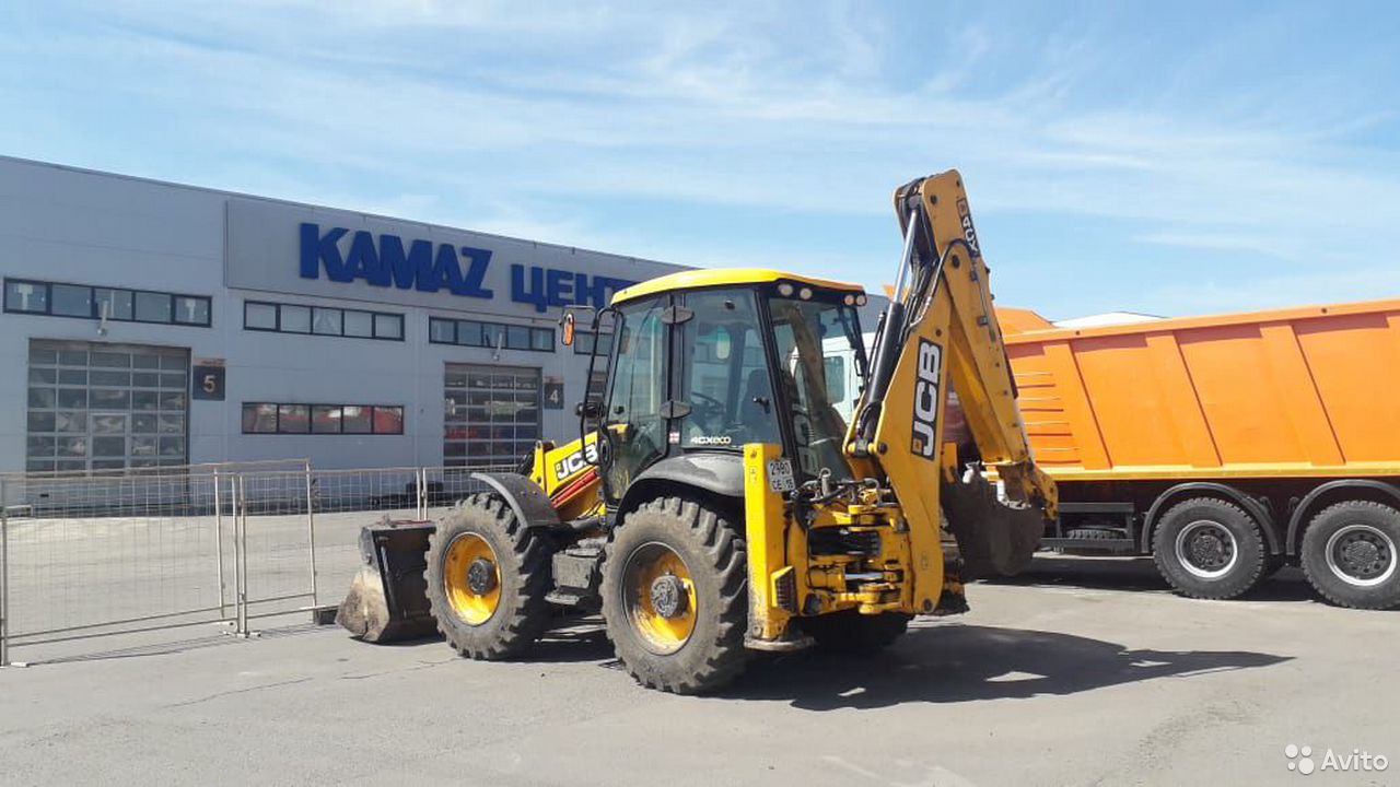 Экскаватор-погрузчик JCB 4CX 14H2WM