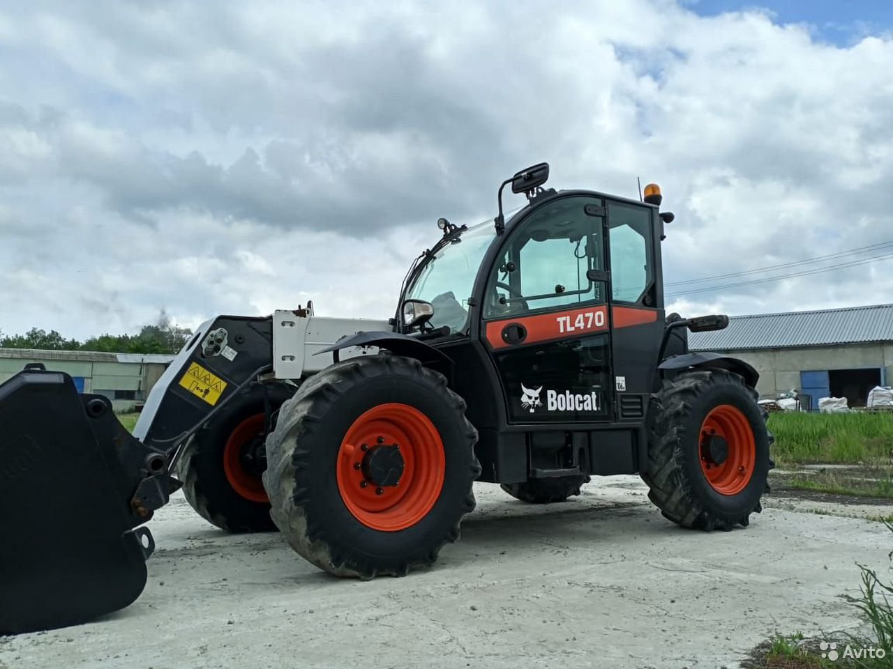 Телескопический погрузчик bobcat TL 470