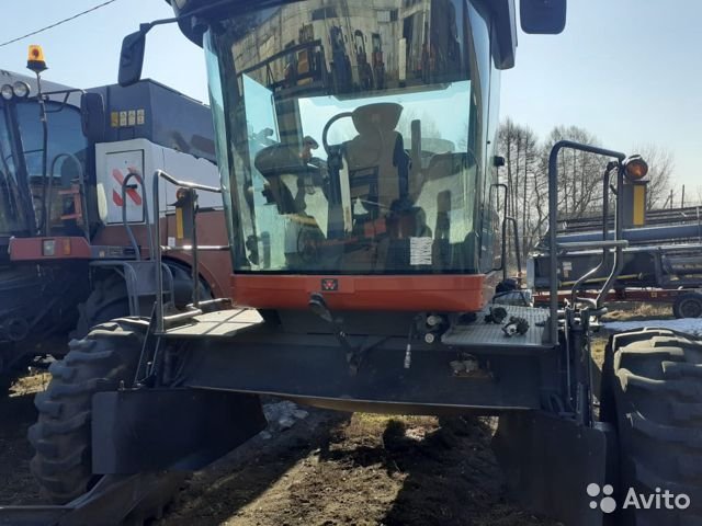 Самоходная косилка Massey Ferguson 9225
