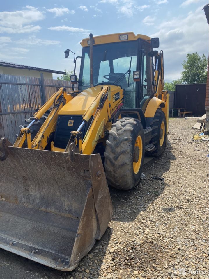 Экскаватор-погрузчик JCB 3CX