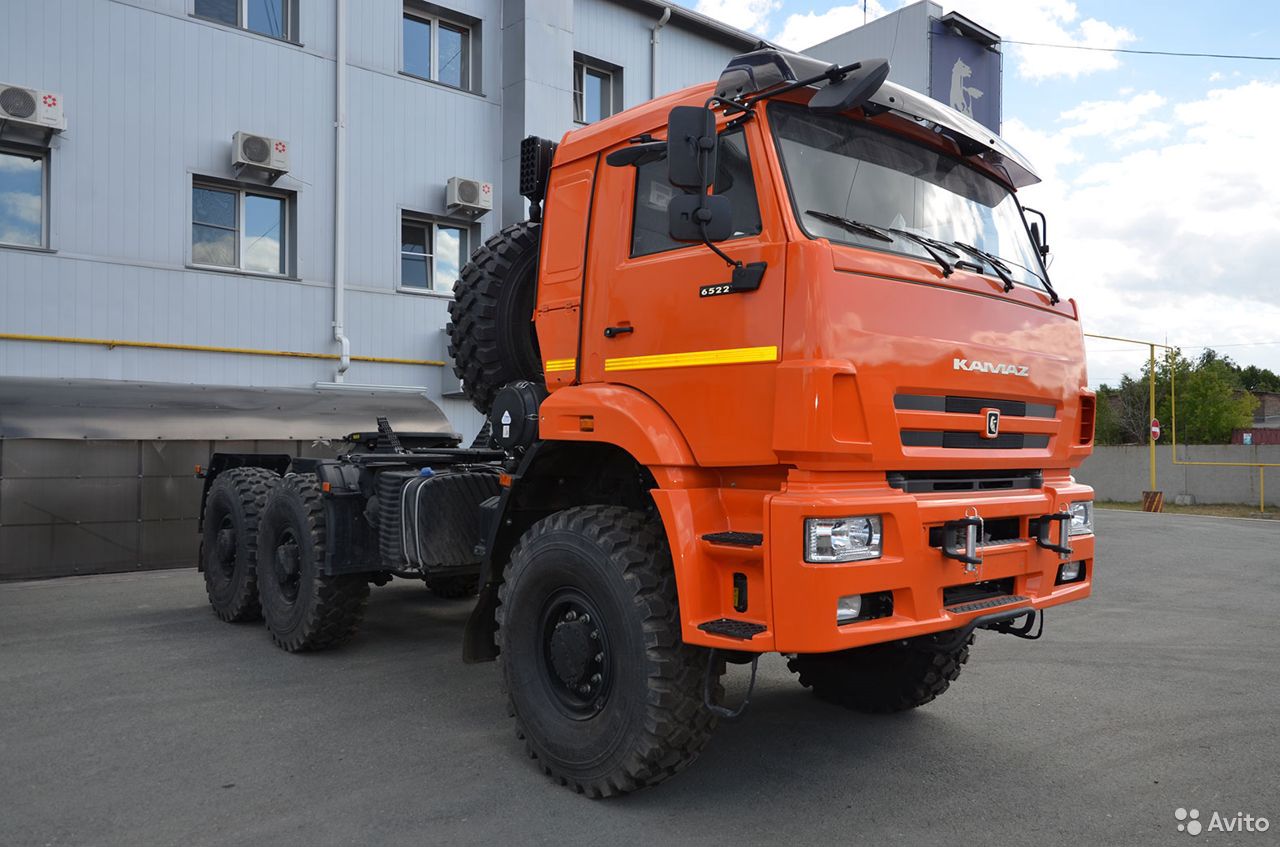 Седельный тягач КамАЗ 65221 вездеход