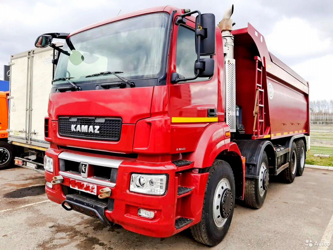 Самосвал КамАЗ 65801