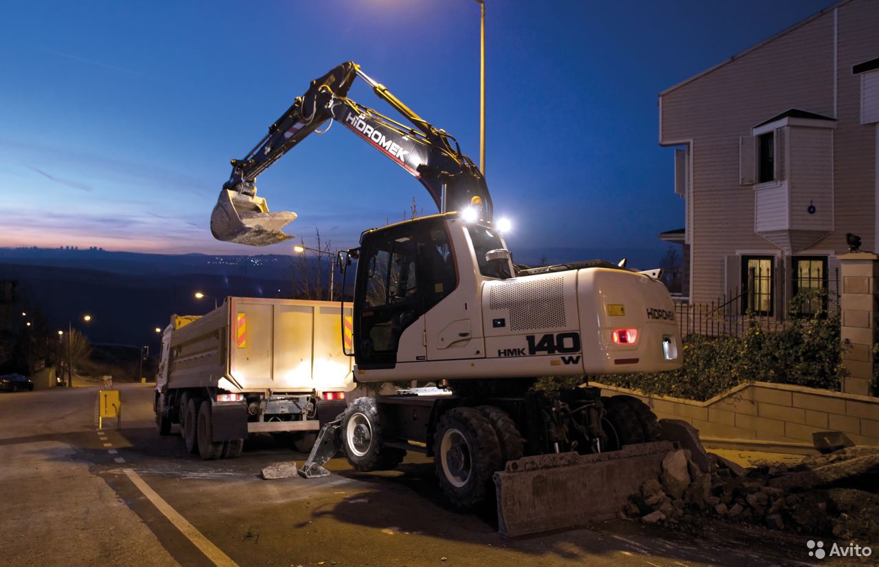 Колесный экскаватор Hidromek HMK140W