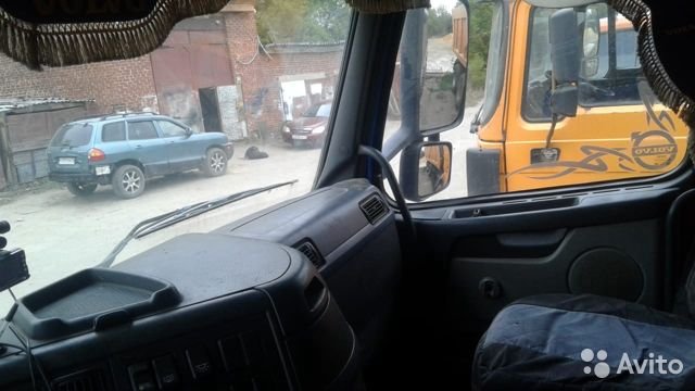 Самосвал Volvo